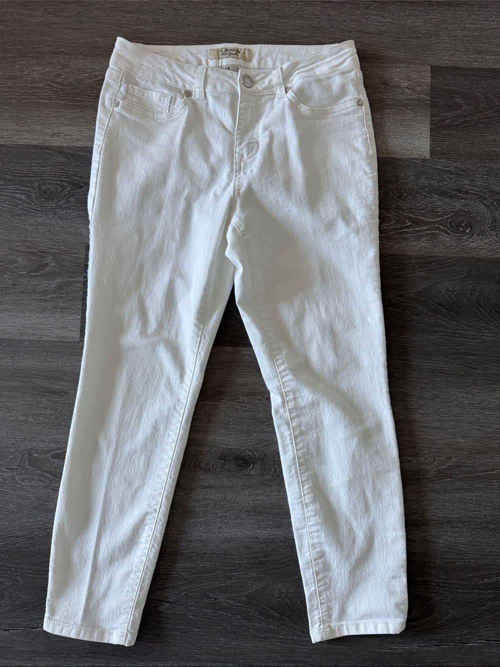 White Women's Slim Jeans D. Jeans brand size 8